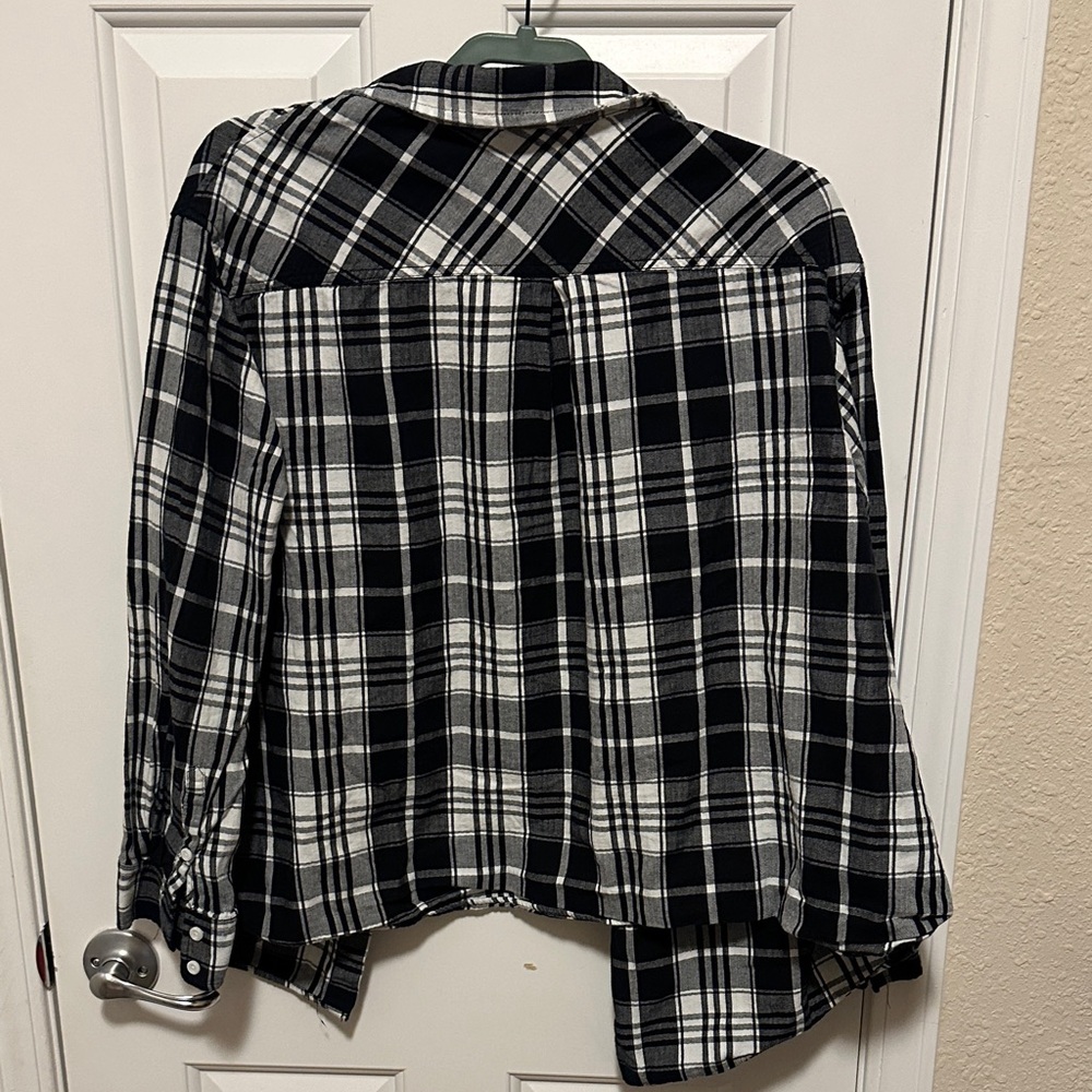 Ava & Viv Black and White Plaid Button Down Shirt - Picture 5 of 5